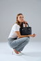 Vince Camuto Bolso Ravenna Dark Blue, Bolso de Piel de Polivinilo Azul Oscuro, Dimensiones 25x10x20 cm